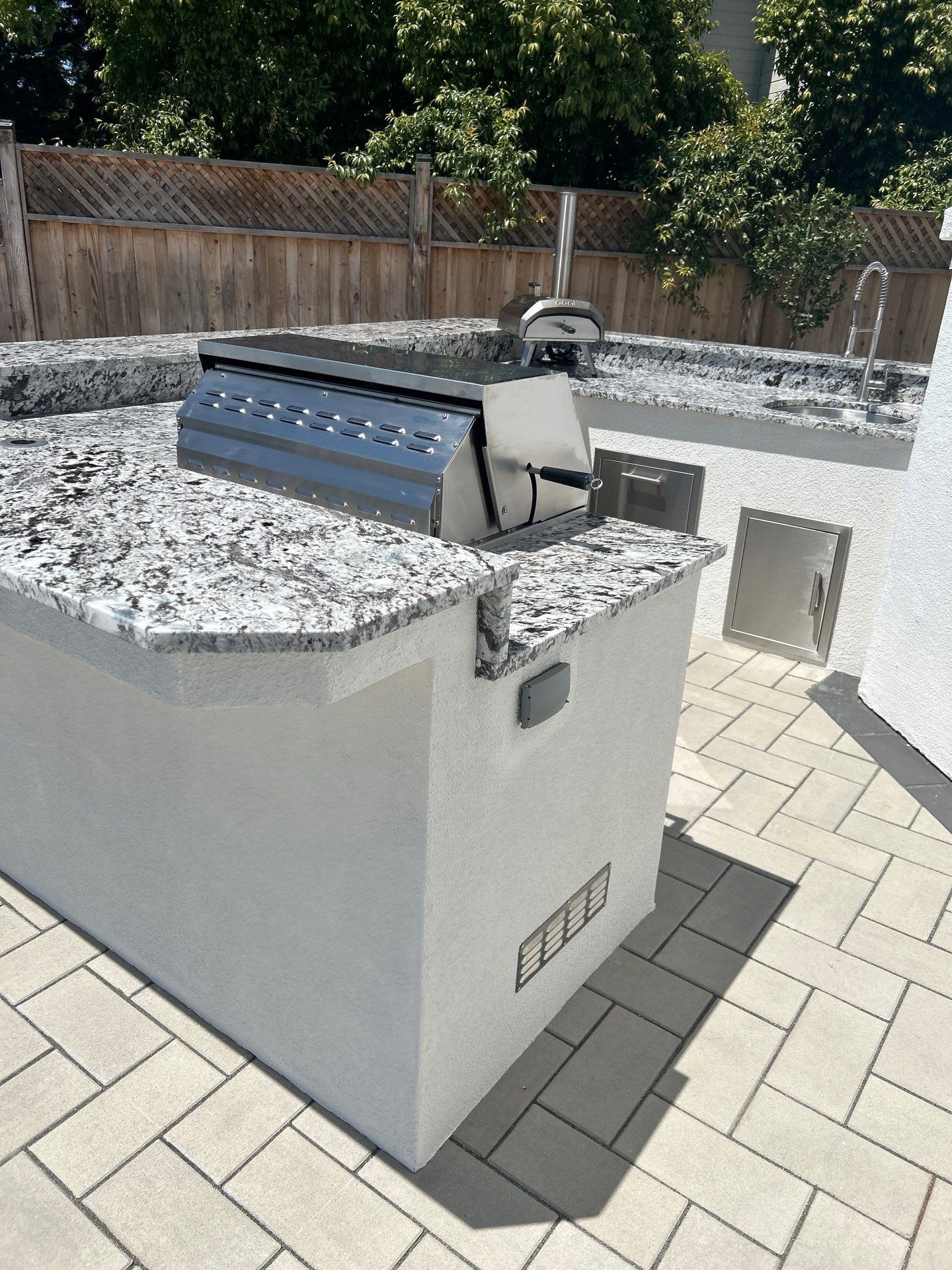 Outdoor element photo 15