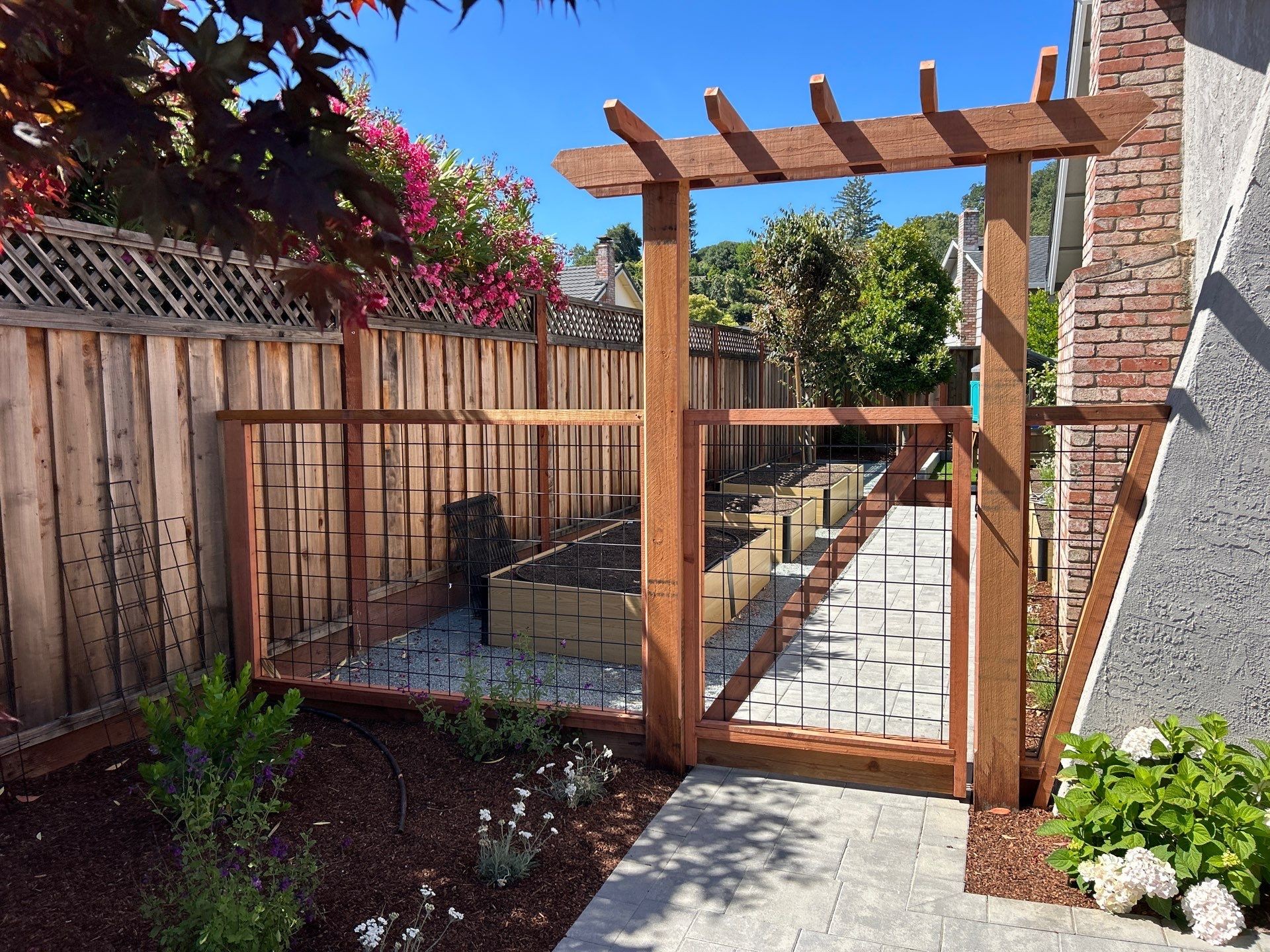 Outdoor element photo 21