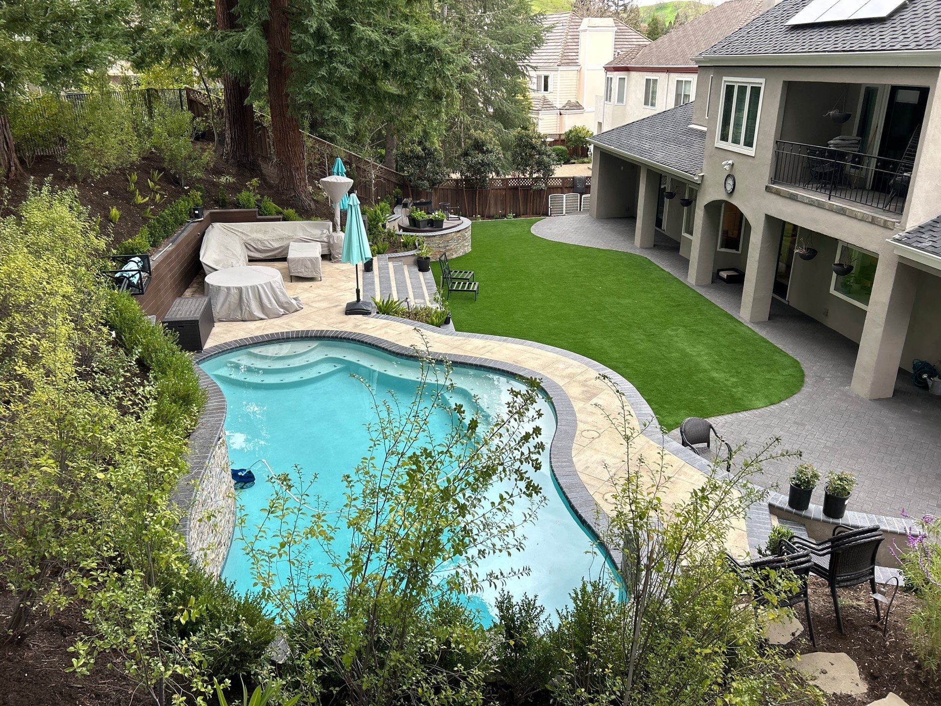 Outdoor element photo 29